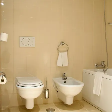 Hotel & Monte Gordo