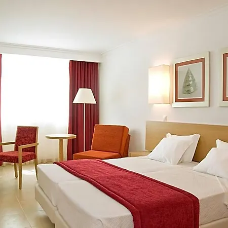 & Hotel