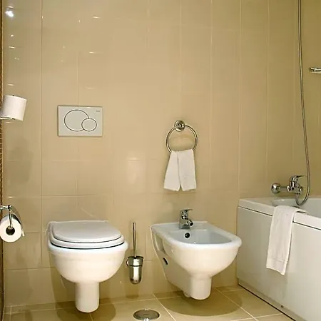 & Hotel